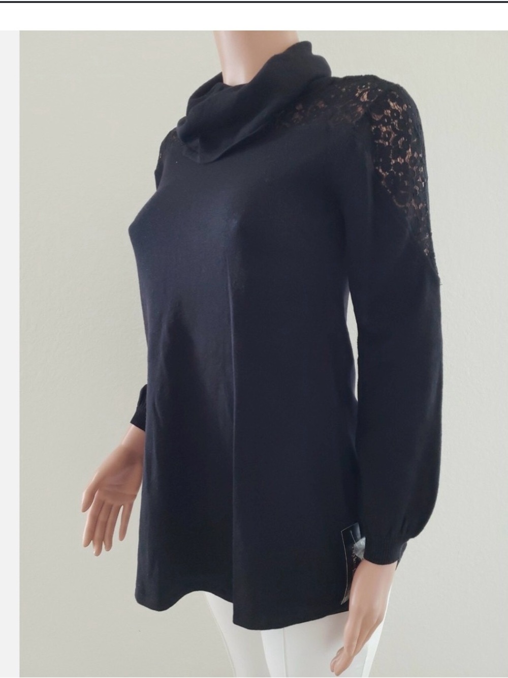 Women’s Style & Co Black Tunic Sweater NWT